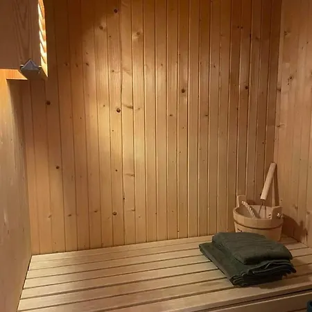 아파트 I Fagerasen I Naerheten Av Hoyfjellssenteret Med Sengeplass For 4-7 Personer 트리실